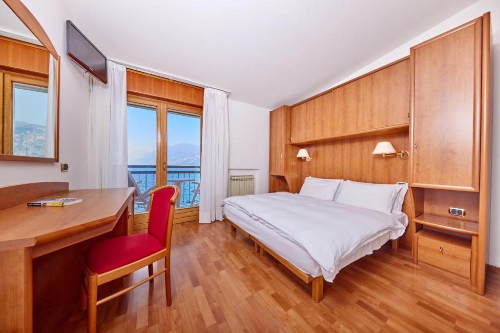 هتل رزا بیچ ریزورت